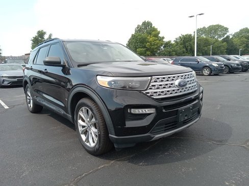 Used 2020 Ford Explorer XLT w/ Equipment Group 202A image 1