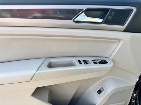 Used 2019 Volkswagen Atlas SEL image 18