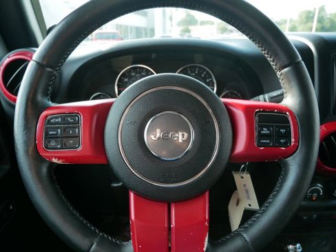 Used 2014 Jeep Wrangler Unlimited Sahara w/ Connectivity Group image 23
