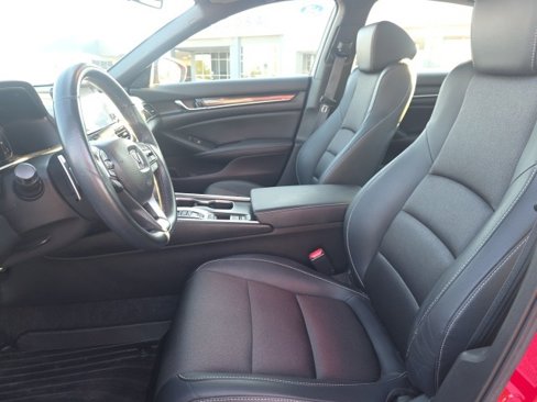 Used 2021 Honda Accord Sport image 9
