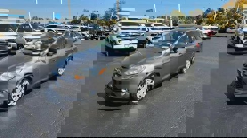Used 2012 Ford Focus SE image 4