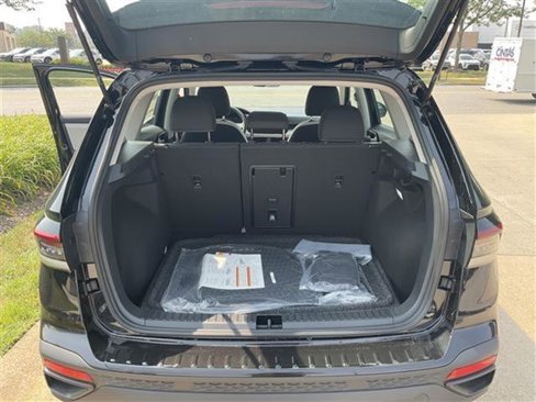 New 2025 Volkswagen Taos S image 9