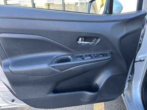 Used 2023 Nissan Versa SV image 20