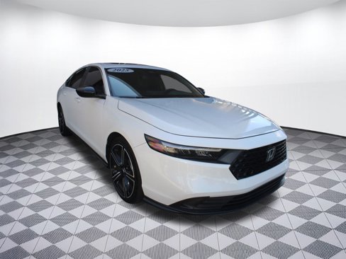 Used 2025 Honda Accord Sport image 7
