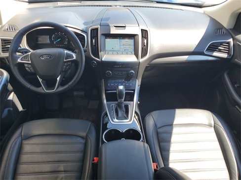Used 2018 Ford Edge SEL w/ Equipment Group 201A image 3