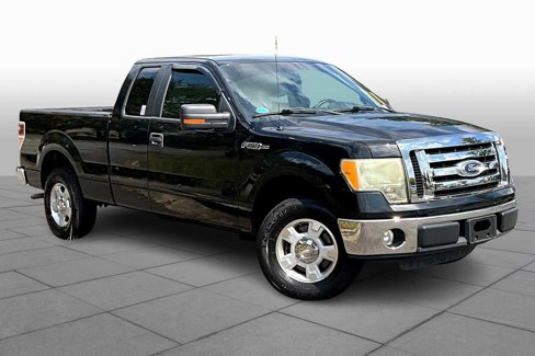 Used 2010 Ford F150 XLT image 2