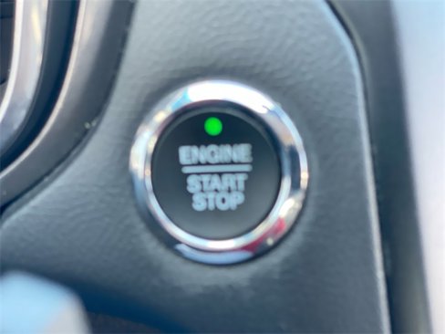 Used 2020 Ford Fusion SE w/ Equipment Group 151A image 16