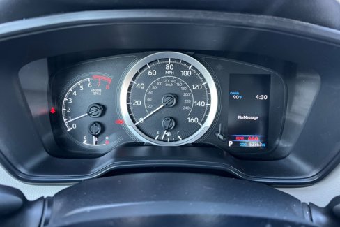Used 2021 Toyota Corolla LE image 19