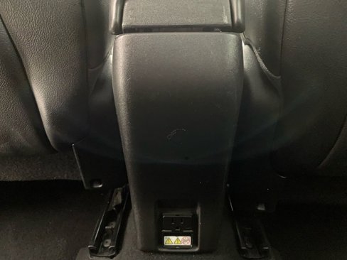 Used 2017 Jeep Renegade Limited image 23