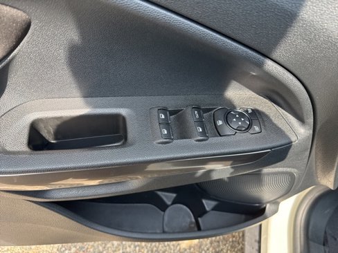 Used 2021 Ford EcoSport SE w/ SE Convenience Package image 26
