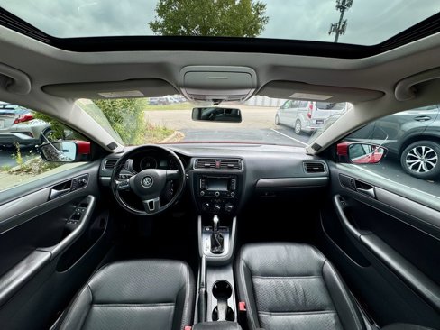 Used 2013 Volkswagen Jetta TDI image 14
