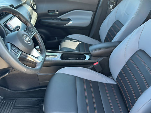 Used 2023 Nissan Kicks SR w/ SR Premium Package image 13
