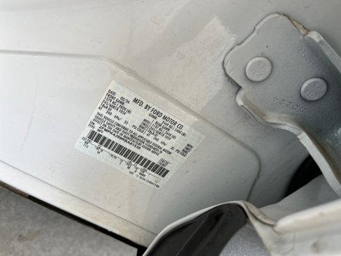 Used 2024 Ford Edge SEL image 25