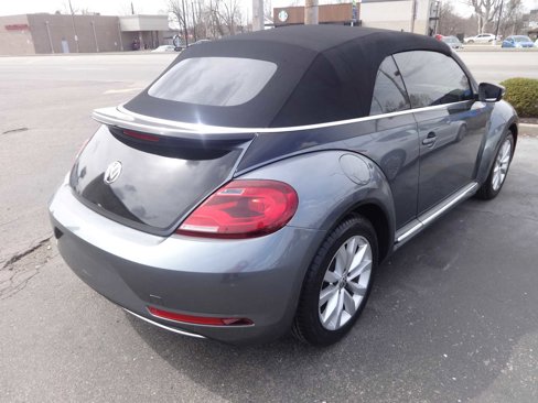 Used 2017 Volkswagen Beetle 1.8T Classic image 8
