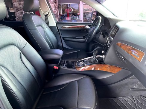Used 2015 Audi Q5 2.0T Premium Plus w/ Technology Package image 12