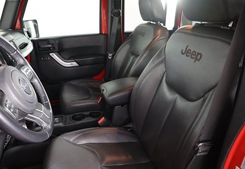 Used 2017 Jeep Wrangler Unlimited Sahara w/ Max Tow Package image 23