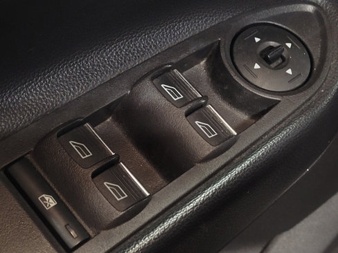Used 2019 Ford Escape SE image 27