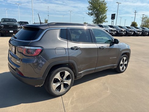 Used 2018 Jeep Compass Latitude w/ Popular Equipment Group image 4