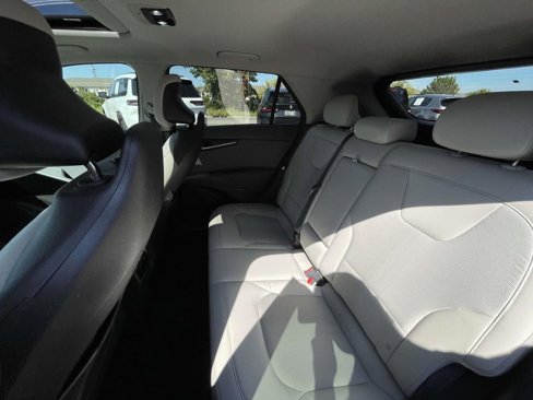 Certified 2023 Kia Niro EX Touring image 22