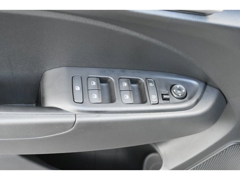 New 2025 Hyundai Venue SE image 18