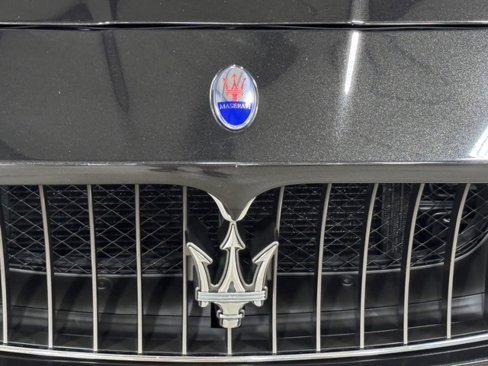 Used 2011 Maserati GranTurismo Convertible image 39