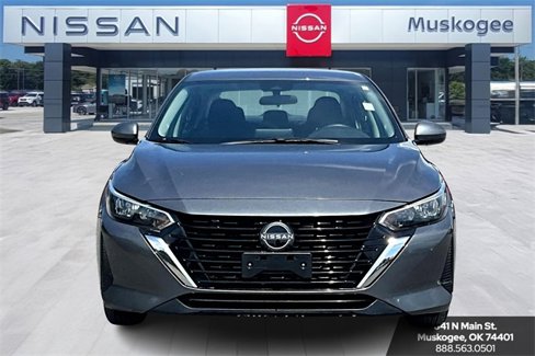 Used 2024 Nissan Sentra SV image 2