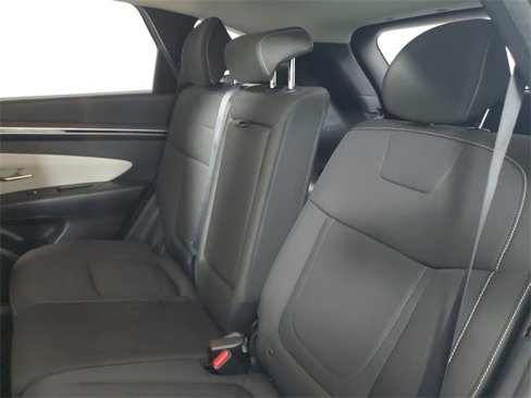 Used 2022 Hyundai Tucson SE image 12