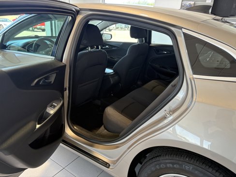 Used 2022 Chevrolet Malibu LS image 22