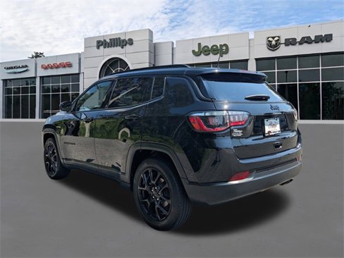 Used 2022 Jeep Compass Altitude image 5