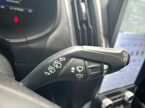 Used 2022 Ford Edge Titanium image 23