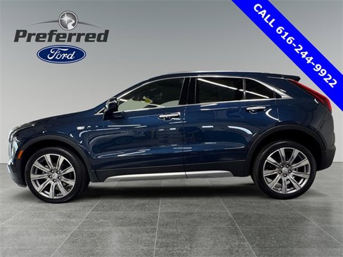 Used 2022 Cadillac XT4 Premium Luxury w/ Cold Weather Package image 3