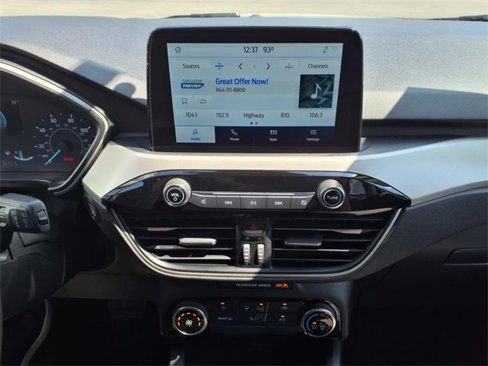 Used 2022 Ford Escape SE image 18