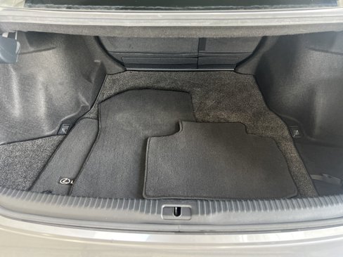 Used 2020 Lexus IS 300 image 10