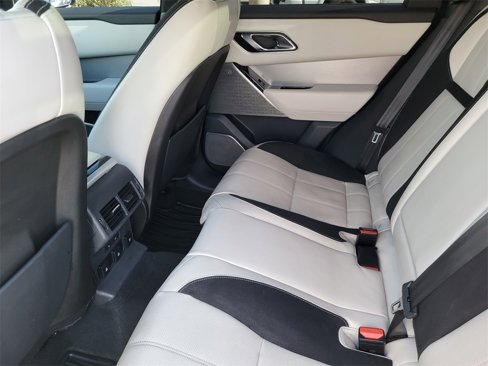 Used 2018 Land Rover Range Rover Velar R-Dynamic SE image 12