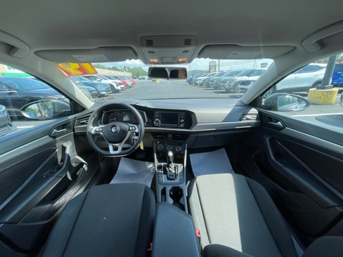Used 2019 Volkswagen Jetta S image 9