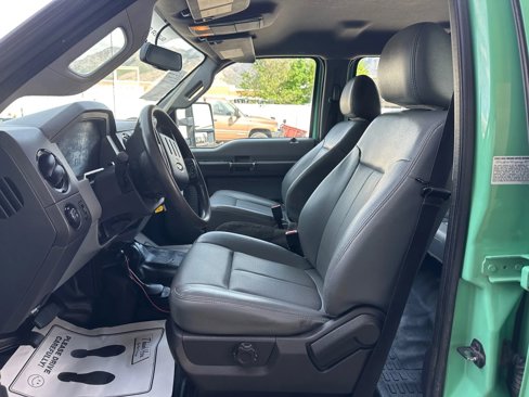 Used 2015 Ford F550 4x4 Crew Cab Super Duty image 12