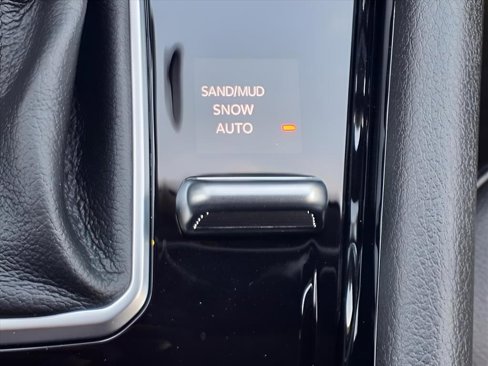 New 2025 Jeep Compass Latitude w/ Altitude Special Edition image 9