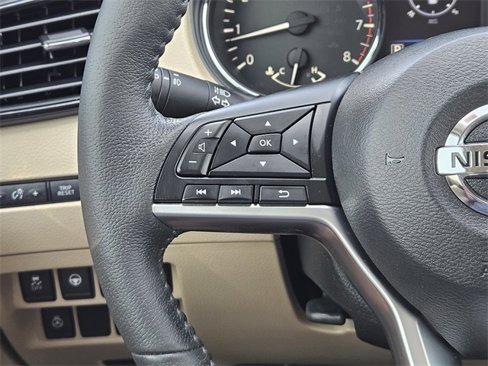 Used 2020 Nissan Rogue SL w/ Premium Package image 27