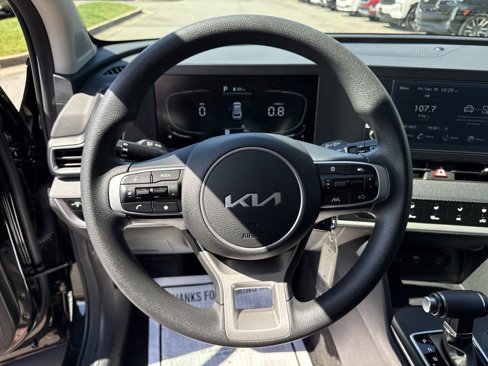 Used 2024 Kia Sportage LX image 25