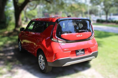 New 2025 Kia Soul LX image 11