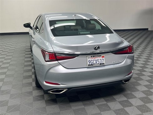 Used 2023 Lexus ES 350 w/ Premium Package image 7