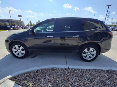 Used 2017 Chevrolet Traverse LT w/ Style and Technology Package image 1