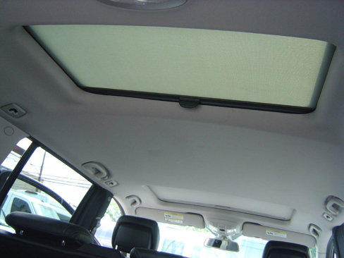 Used 2011 Mercedes-Benz GL 320 BlueTEC 4MATIC image 13
