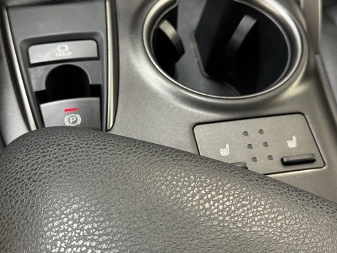 Used 2021 Toyota Camry SE w/ Cold Weather Package image 26