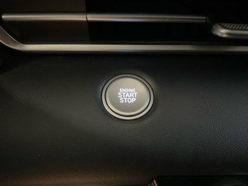 Used 2023 Hyundai Elantra SEL image 24