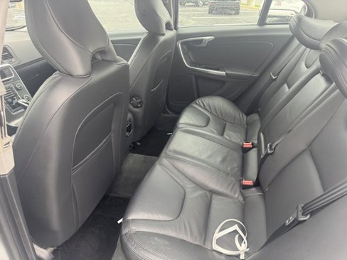 Used 2014 Volvo S60 T5 image 7