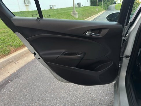 Used 2017 Chevrolet Cruze LS image 18