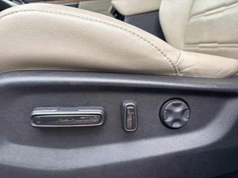 Used 2018 Honda CR-V Touring image 38
