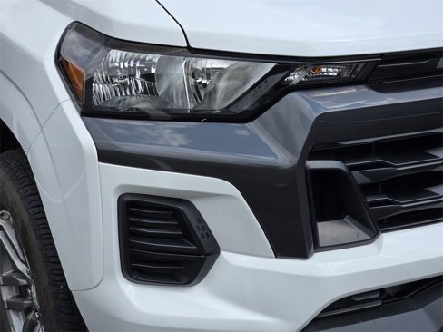 Used 2024 Chevrolet Colorado LT image 9