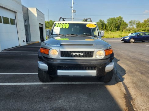 Used 2012 Toyota FJ Cruiser 4WD image 8